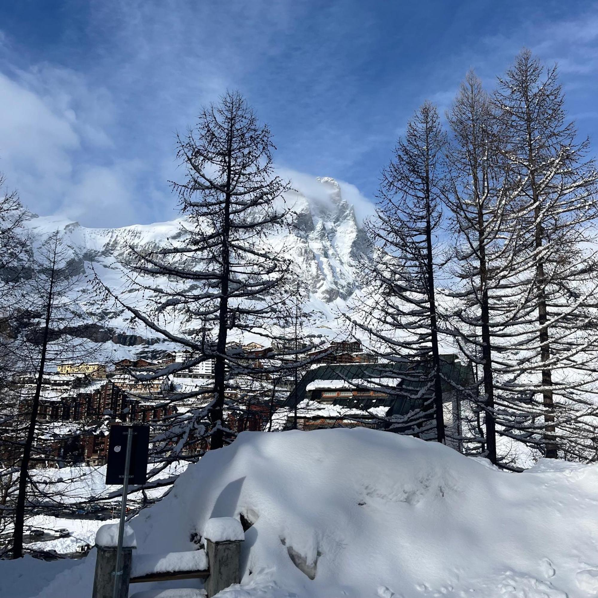 Appartamento Cervinia Fronte Funivie Бройл-Червиня Екстериор снимка